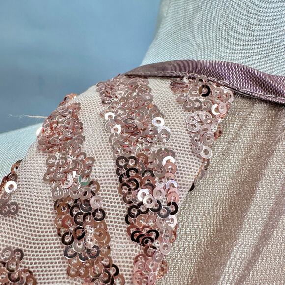 Vintage Cache Rose Gold Sequin Halter Gown Sz 6 Geometric Maxi Formal Dress Y2K - Picture 15 of 16